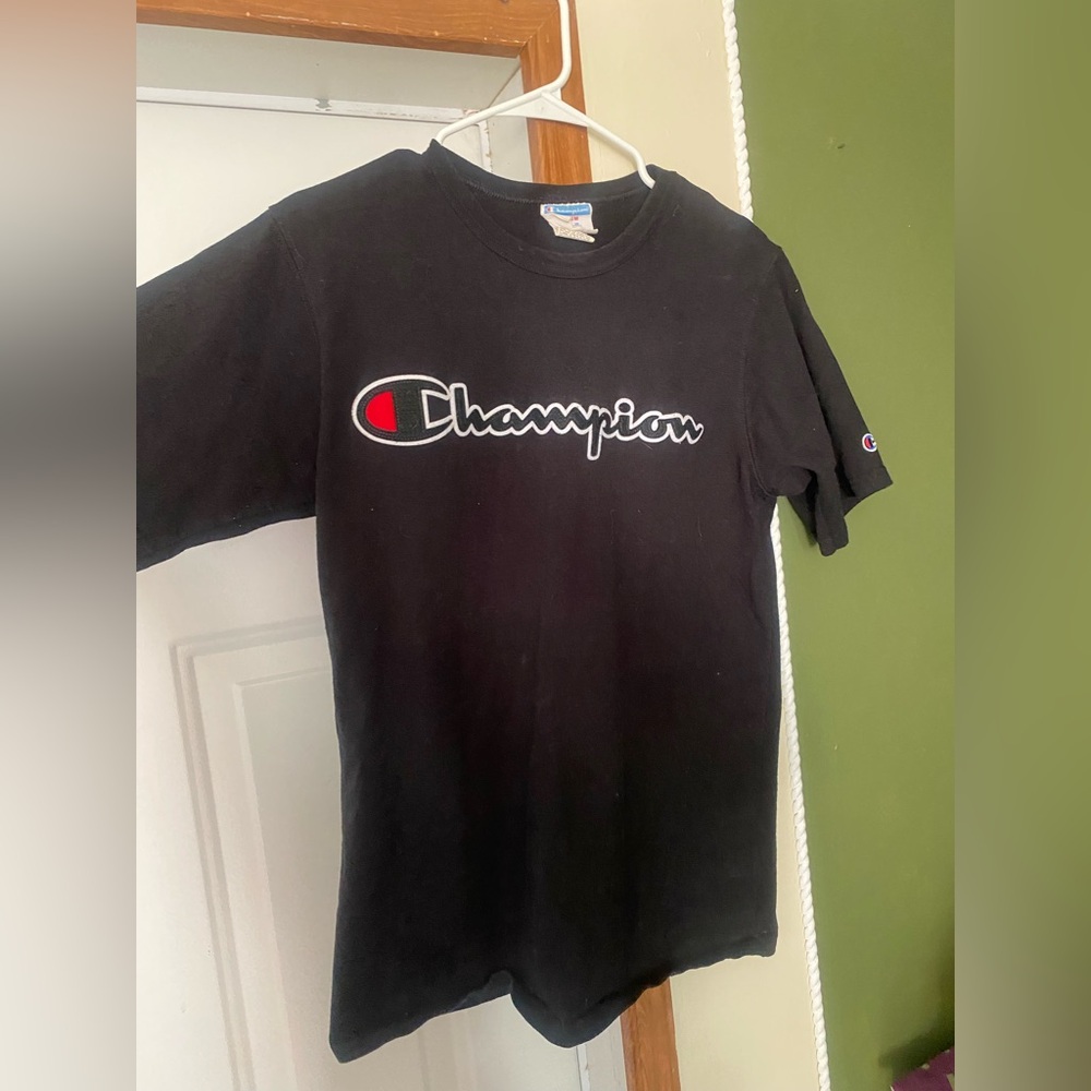 Men’s champion logo tee